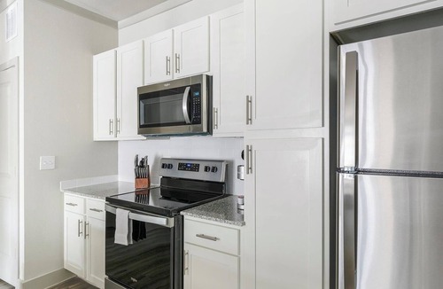 Spring Apartment | Landing | Beautiful 1BD, Clubhouse, Yoga Studio