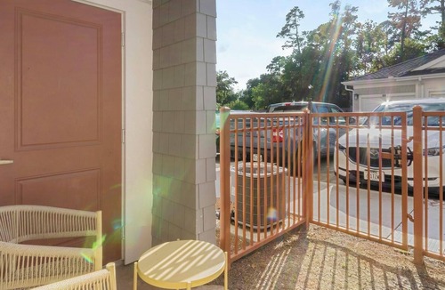 Spring Apartment | Landing | Beautiful 1BD, Clubhouse, Yoga Studio