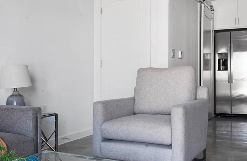 Austin Apartment | Landing | Beautiful 1BD, Clubhouse, Pool