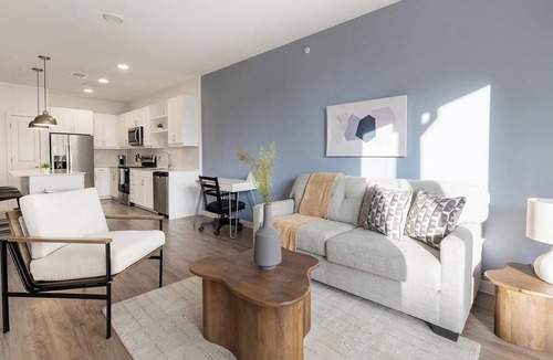 Austin Apartment | Landing | Beautiful 1BD, Clubhouse, Gym