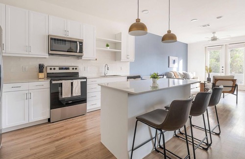 Austin Apartment | Landing | Beautiful 1BD, Clubhouse, Gym