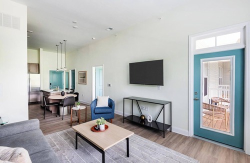 Wilmington Apartment | Landing | Beautiful 1BD, Clubhouse, Pool