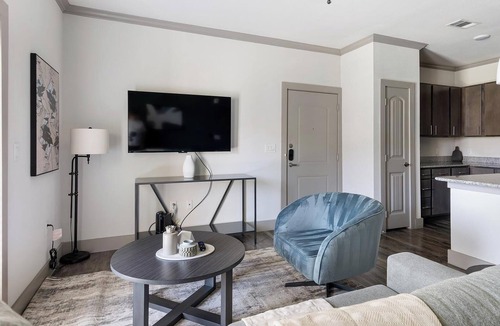 Manor Apartment | Landing | Beautiful 1BD, Clubhouse, Courtyard