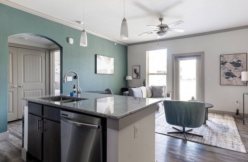 Manor Apartment | Landing | Beautiful 1BD, Clubhouse, Courtyard