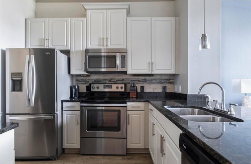 Westchase Apartment | Landing | Beautiful 1BD, Gym, Clubhouse