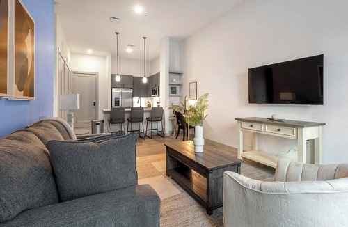 MLK Apartment | Landing | Beautiful 1BD, Game Room, Gym