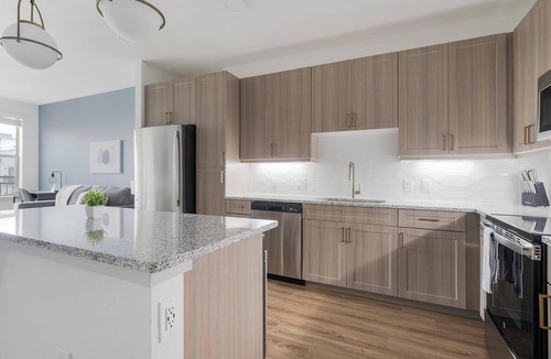 Scofield Farms Apartment | Landing | Beautiful 1BD, Gym, Clubhouse
