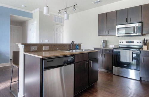 Austin Apartment | Landing | Beautiful 1BD, Gym