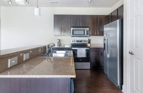 Austin Apartment | Landing | Beautiful 1BD, Gym