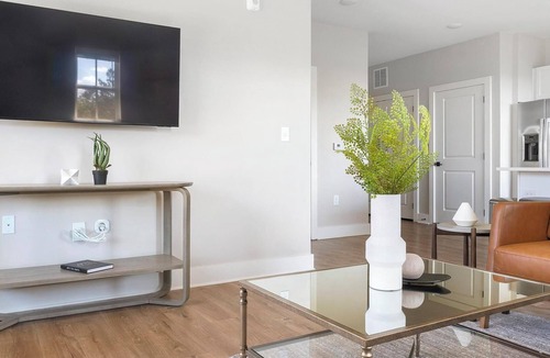 Oakwood Apartment | Landing | Beautiful 1BD, Pool, Gym