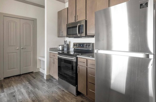 Manor Apartment | Landing | Beautiful 1BD, Pool, Gym