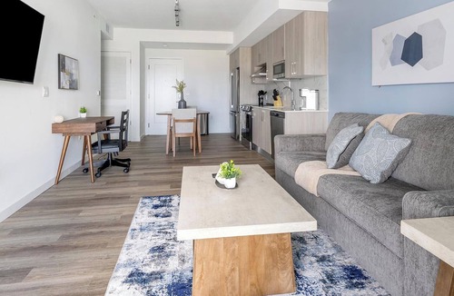 Overtown Apartment | Landing | Beautiful 1BD, Pool
