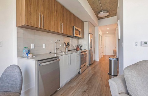 Baileys Crossroads Apartment | Landing | Beautiful 1BD, Gym, Game Room