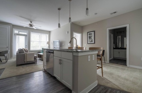 Huntersville Apartment | Landing | Beautiful 1BD, Gym, Game Room