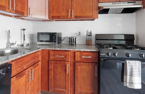 Greenbelt Apartment | Landing | Beautiful 1BD, Pool, Gym