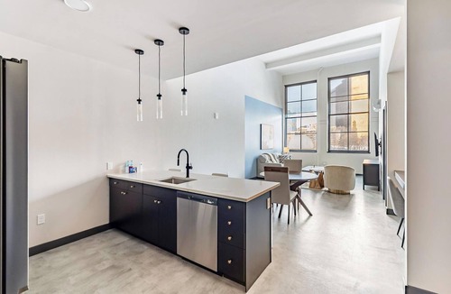 Downtown Hartford Apartment | Landing | Beautiful 1BD in Downtown Hartford