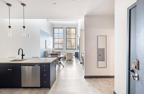 Downtown Hartford Apartment | Landing | Beautiful 1BD in Downtown Hartford