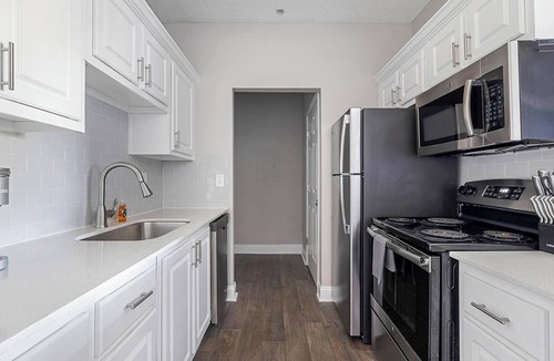 McDonough Apartment | Landing | Beautiful 1BD, Pool, Yoga Studio