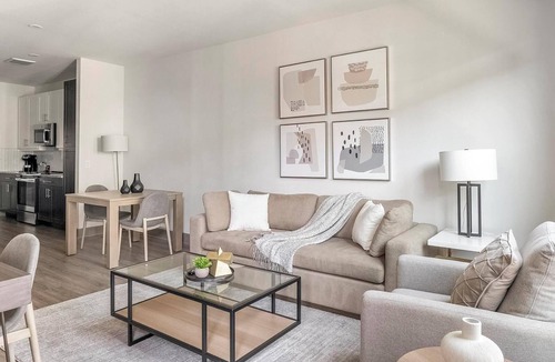 McKinney Apartment | Landing | Beautiful 1BD, Pool, Gym