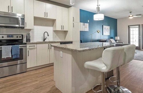 Tropic Apartment | Landing | Beautiful 1BD, Gym, Pool