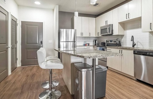 Tropic Apartment | Landing | Beautiful 1BD, Gym, Pool
