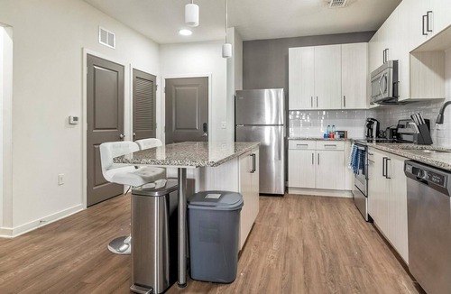Tropic Apartment | Landing | Beautiful 1BD, Gym, Pool