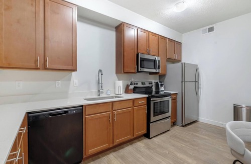 South Salt Lake Apartment | Landing | Beautiful 1BD, Gym, Pool