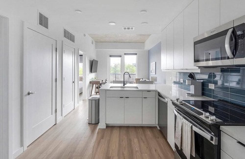 West End Apartment | Landing | Beautiful 1BD, Yoga Studio, Gym
