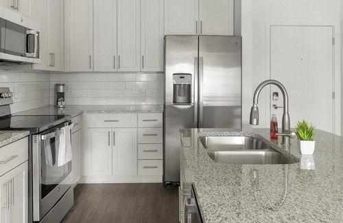 Southeast Raleigh Apartment | Landing | Beautiful 1BD, Yoga Studio, Clubhouse