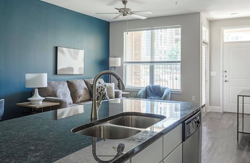 Allen Apartment | Landing | Beautiful 1BD, Yoga Studio, Game Room