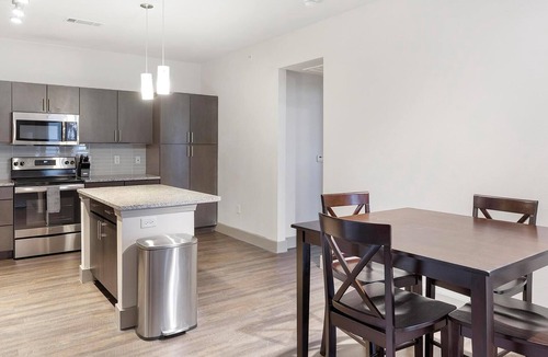 Haltom City Apartment | Landing | Beautiful 2BD, Gym, Pool