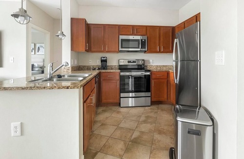 Chillum Apartment | Landing | Beautiful 2BD, Courtyard, Pool