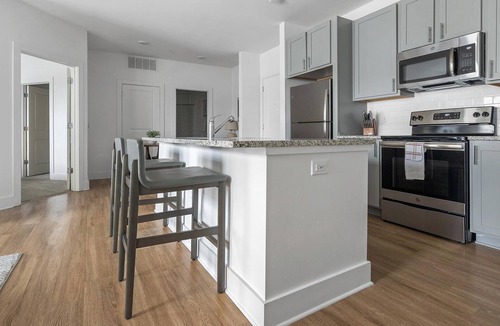 Fort Mill Apartment | Landing | Beautiful 2BD, Yoga Studio, Pool