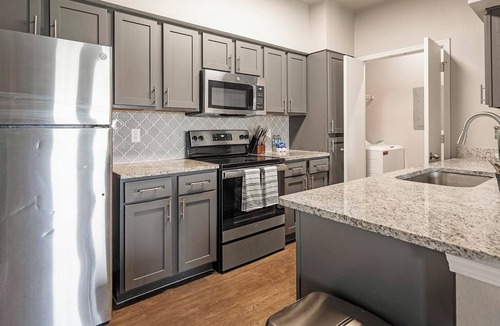 San Antonio Apartment | Landing | Beautiful 2BD, Gym, Clubhouse