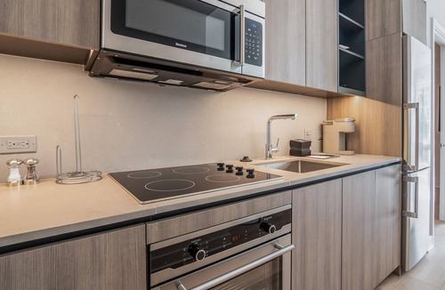 Cardozo Apartment | Landing | Beautiful 2BD in Columbia Heights