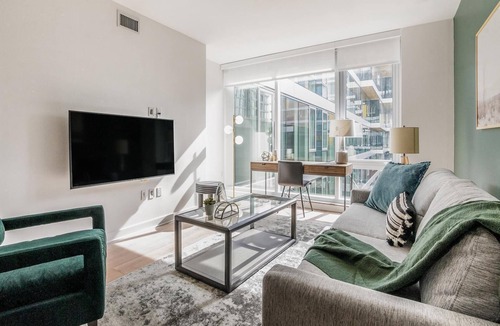 Cardozo Apartment | Landing | Beautiful 2BD in Columbia Heights