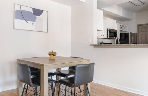 Piedmont Heights Apartment | Landing | Beautiful 2BD, Courtyard, Pool