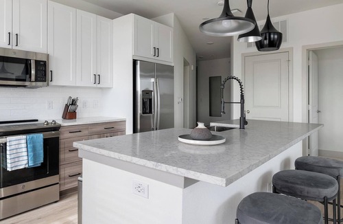 Garland Apartment | Landing | Beautiful 2BD, Clubhouse, Gym