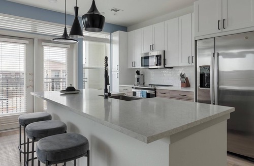 Garland Apartment | Landing | Beautiful 2BD, Clubhouse, Gym