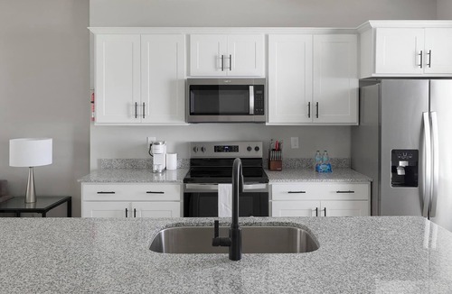 Madison Apartment | Landing | Beautiful 2BD, Clubhouse, Gym