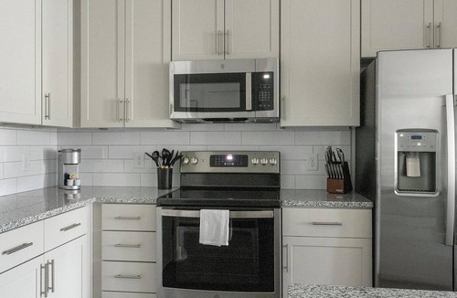 Southeast Raleigh Apartment | Landing | Beautiful 2BD, Clubhouse, Gym