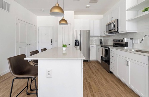 Austin Apartment | Landing | Beautiful 2BD, Clubhouse, Gym