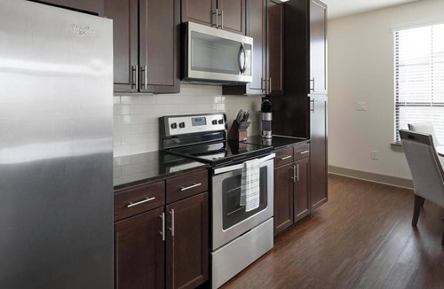 Klein Apartment | Landing | Beautiful 2BD, Gym, Clubhouse