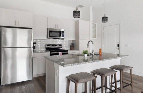 Leander Apartment | Landing | Beautiful 2BD, Gym, Pool
