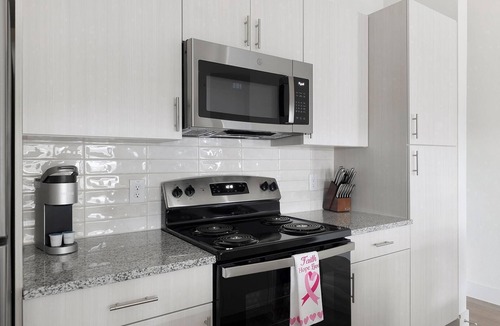Leander Apartment | Landing | Beautiful 2BD, Gym, Pool