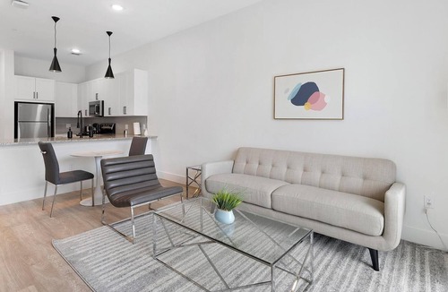 Denton Apartment | Landing | Beautiful 2BD, Gym, Clubhouse