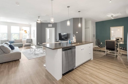 Port Tampa City Apartment | Landing | Beautiful 2BD, Gym, Pool