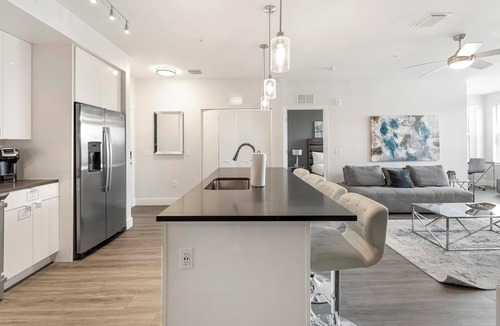 Port Tampa City Apartment | Landing | Beautiful 2BD, Gym, Pool