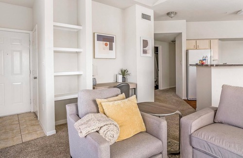 Southbelt/Ellington Apartment | Landing | Beautiful 2BD, Pool, Game Room