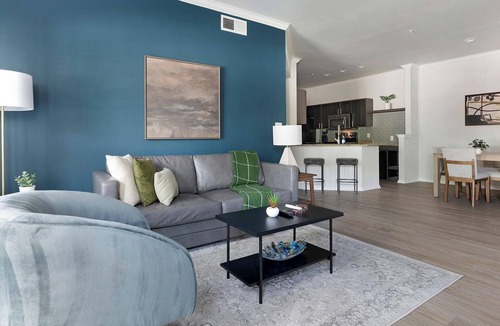Falconhead Apartment | Landing | Beautiful 2BD in Bee Cave